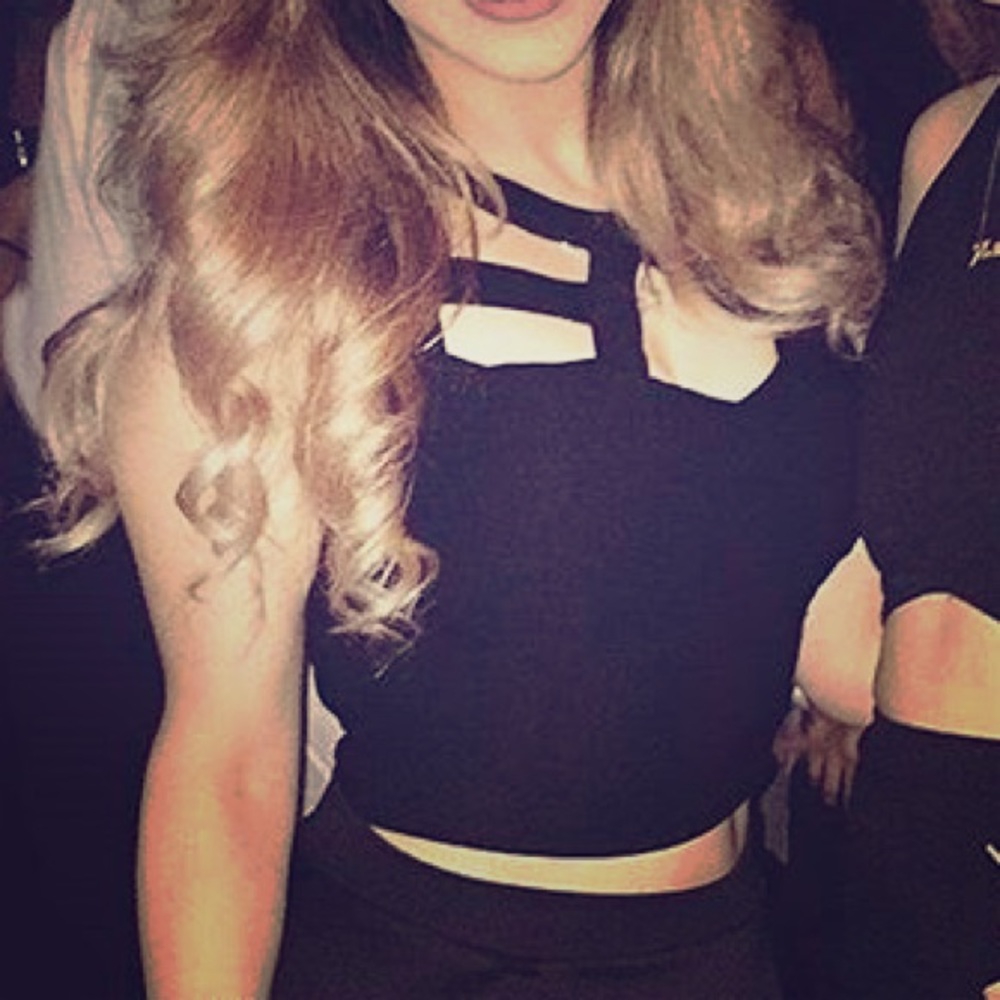 Detailed crop top